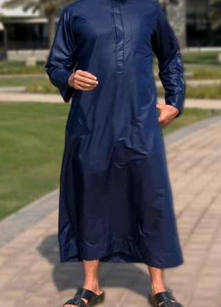 Platinum Classic Navy von Custom Qamis