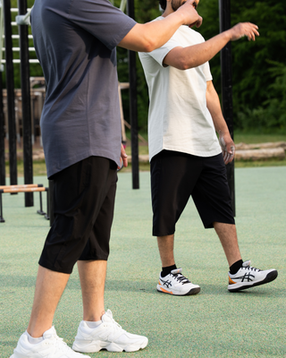 Active Short "Awrah Guard" Schwarz