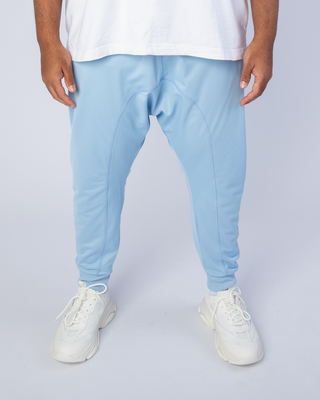 Babyblaue Jogginghose „Comfort“ von Qaba'il