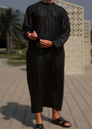 Emirati Black „Platinum“ von Custom Qamis