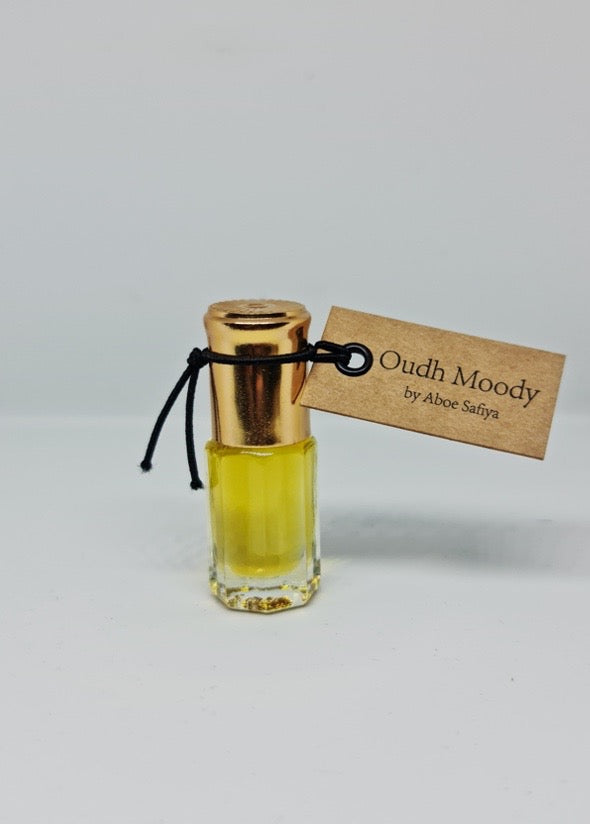 Oudh Moody von Aboe Safiya