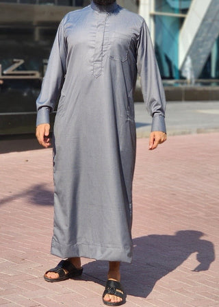 Saudi-Grau „Cashmere“ von Custom Qamis