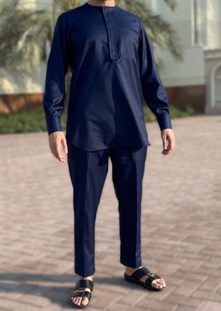 Nigerianischer Anzug 'Nayja' Navy von Custom Qamis