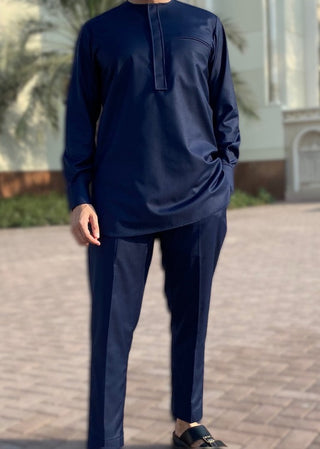 Nigerianischer Anzug 'Nayja' Navy von Custom Qamis